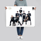 Poster des BTS en noir et blanc